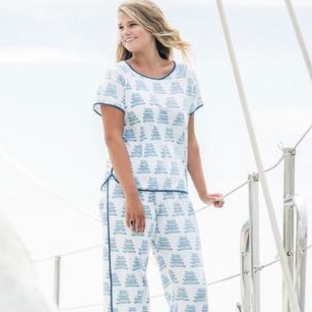 Beaufort Linen Pagoda Pajamas